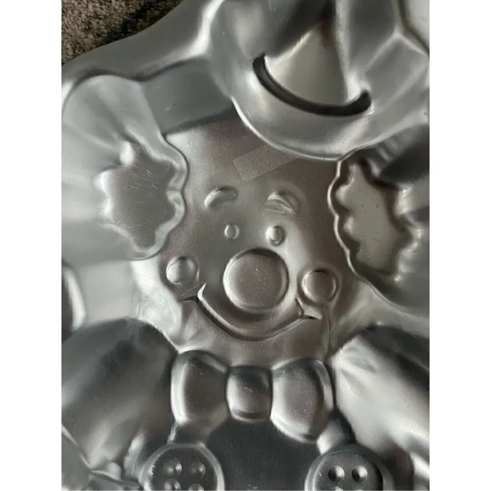Wilton Vintage 1993 Clown Cake Baking Pan Aluminum